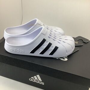 Adidas Men's Adilette Clog mule sandal size 10 New in box NWT